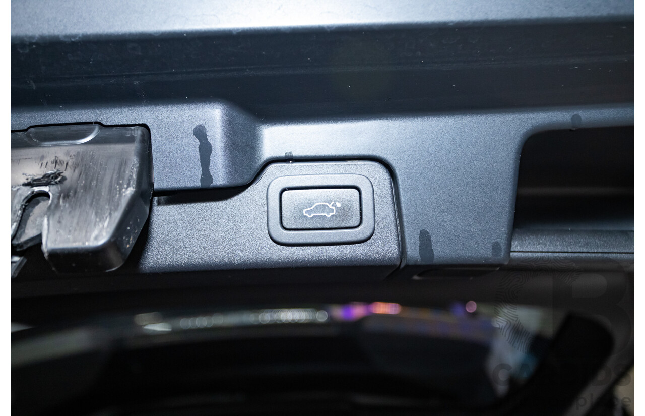 01/2015 Range Rover Evoque SD4 Dynamic (AWD) LV MY15 5D Wagon Fuji White Turbo Diesel 2.2L