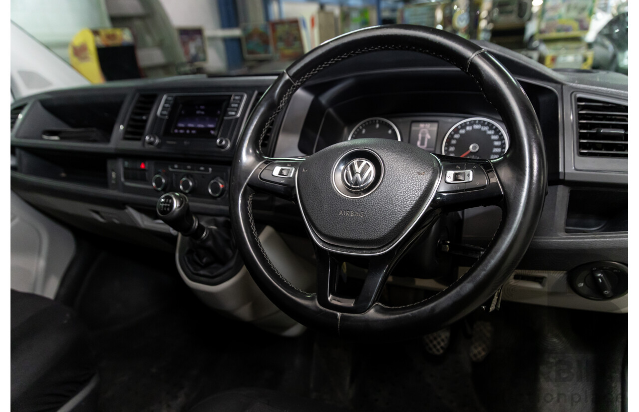 09/2017 Volkswagen Transporter TDI 340 SWB LOW (FWD) T6 MY18 Van Candy White Turbo Diesel 2.0L