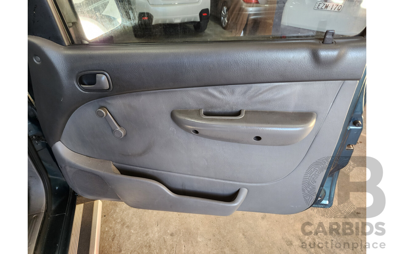 12/1999 Mazda B2500 Bravo (4x4)  Dual Cab P/Up Green 2.5L