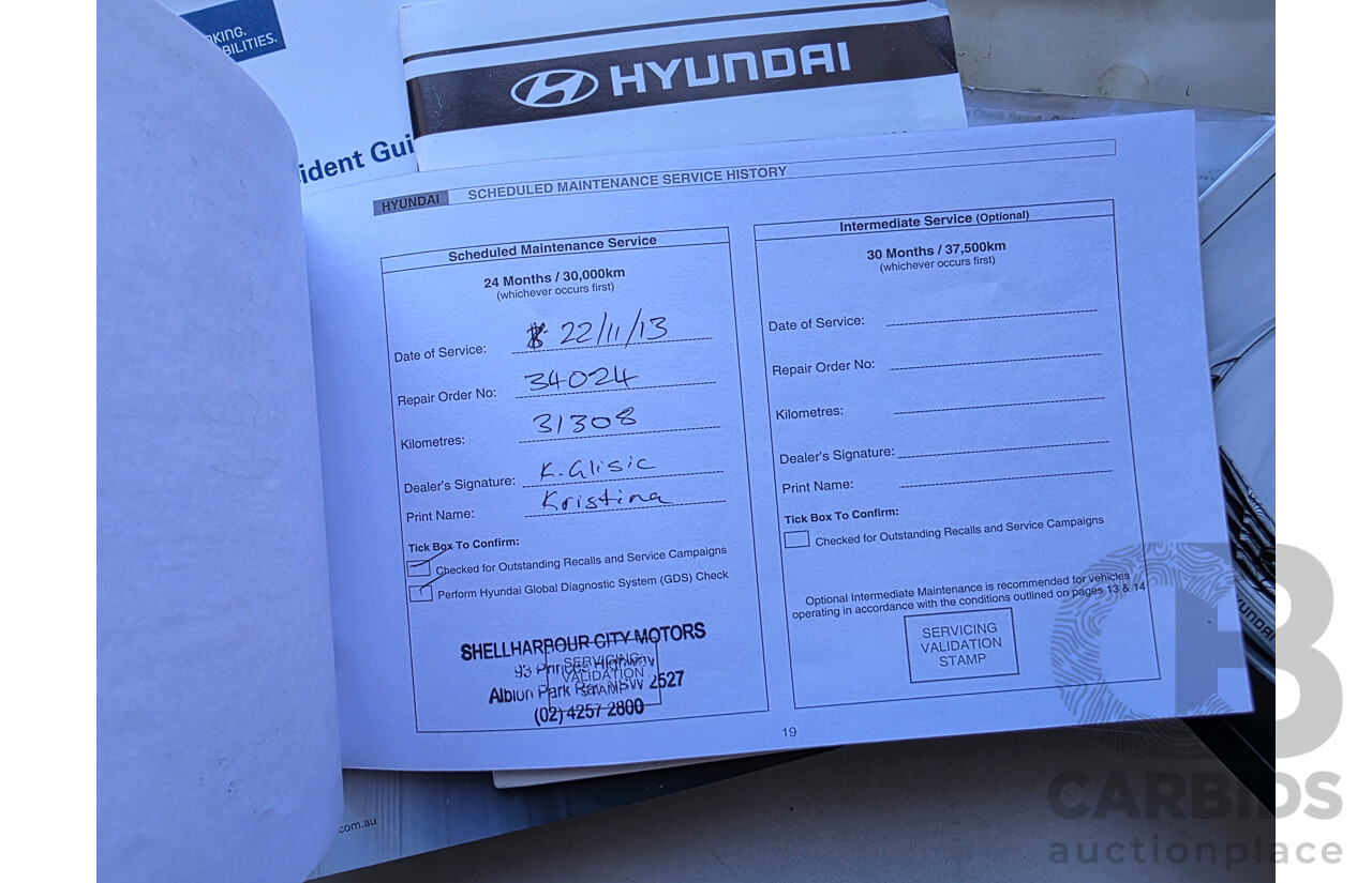 10/2012 Hyundai i30 Active 1.6 CRDi GD 5d Hatchback Sleek Silver Metallic Turbo Diesel 1.6L