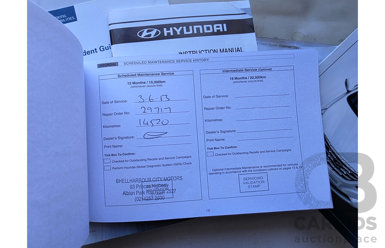 10/2012 Hyundai i30 Active 1.6 CRDi GD 5d Hatchback Sleek Silver Metallic Turbo Diesel 1.6L