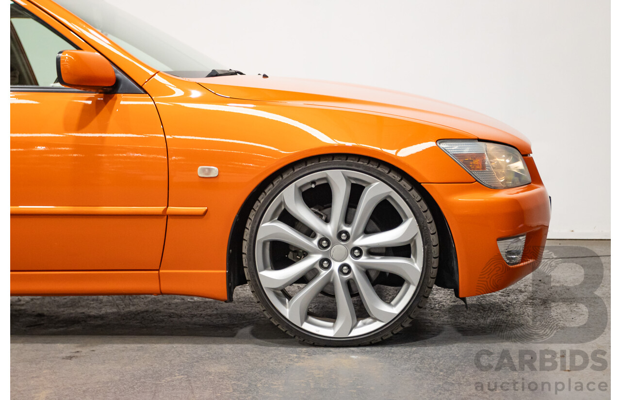 9/2001 Lexus IS200 GXE10R 4d Sedan Sunburst Orange 2.0L