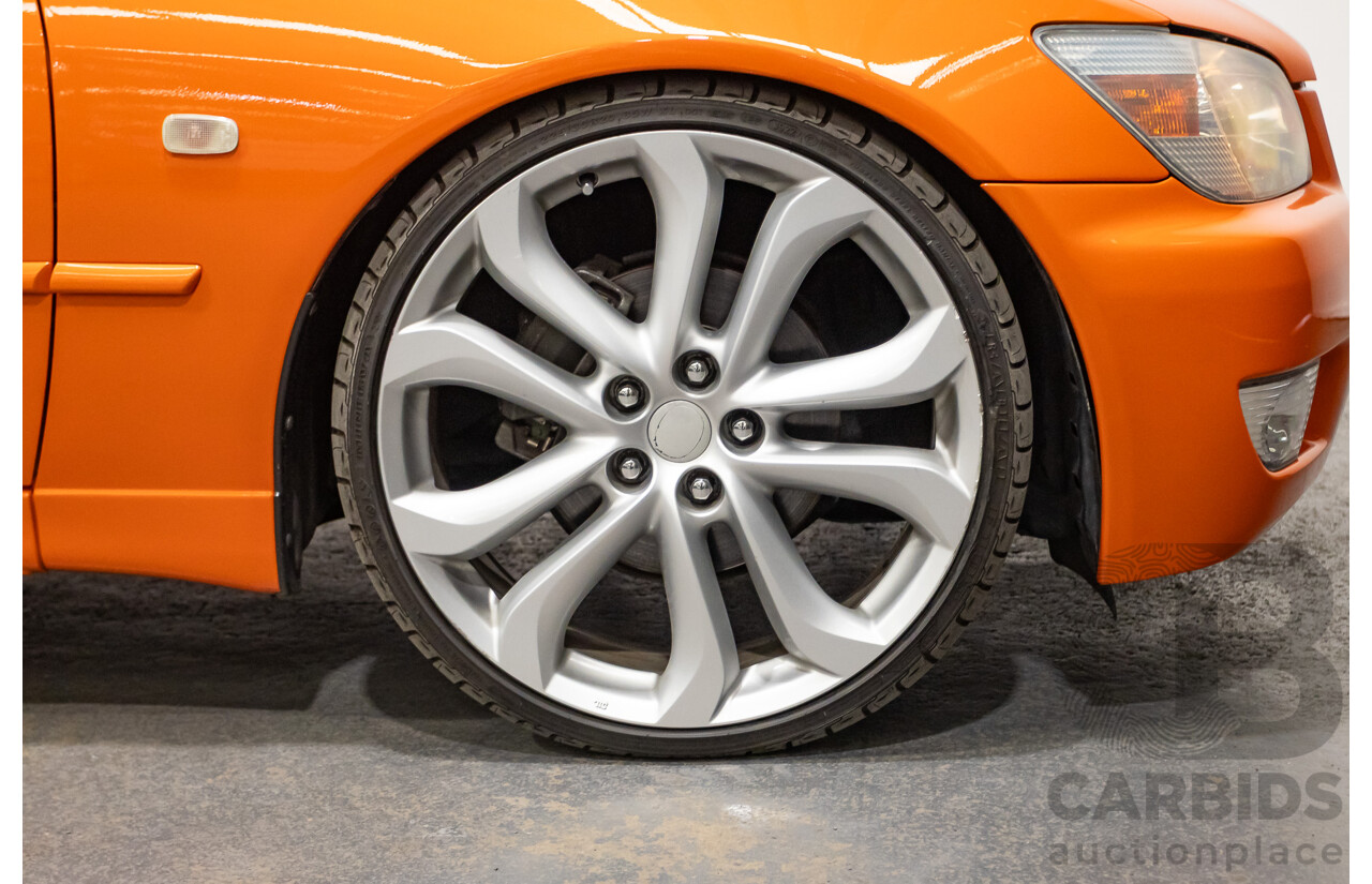 9/2001 Lexus IS200 GXE10R 4d Sedan Sunburst Orange 2.0L