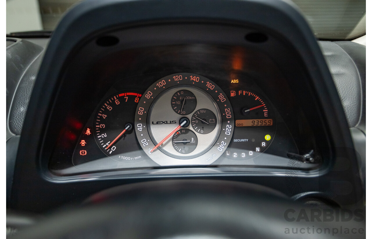 9/2001 Lexus IS200 GXE10R 4d Sedan Sunburst Orange 2.0L