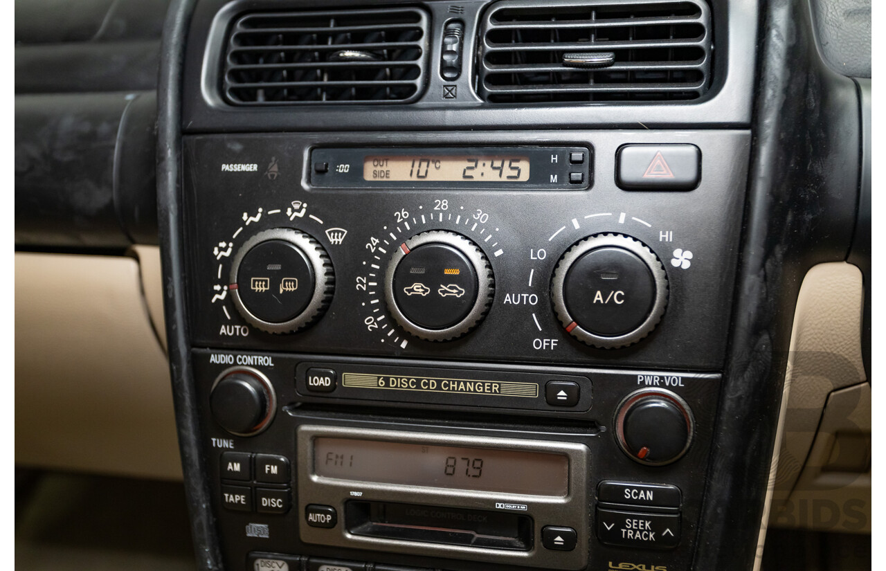 9/2001 Lexus IS200 GXE10R 4d Sedan Sunburst Orange 2.0L