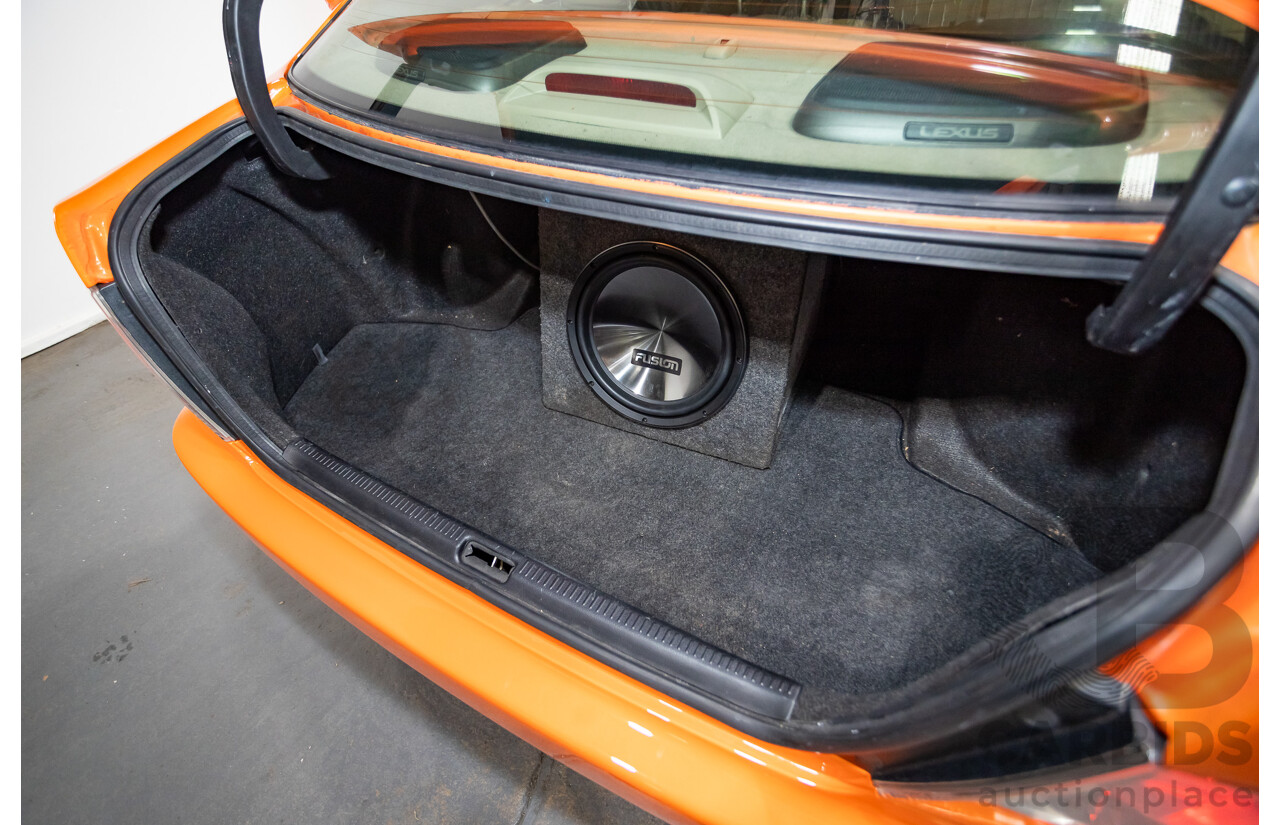 9/2001 Lexus IS200 GXE10R 4d Sedan Sunburst Orange 2.0L