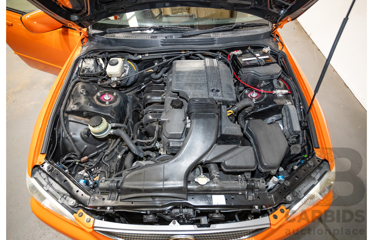 9/2001 Lexus IS200 GXE10R 4d Sedan Sunburst Orange 2.0L