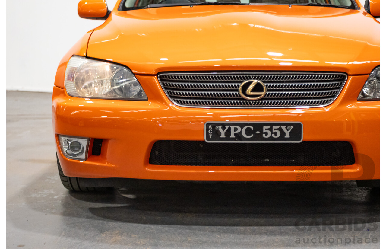 9/2001 Lexus IS200 GXE10R 4d Sedan Sunburst Orange 2.0L