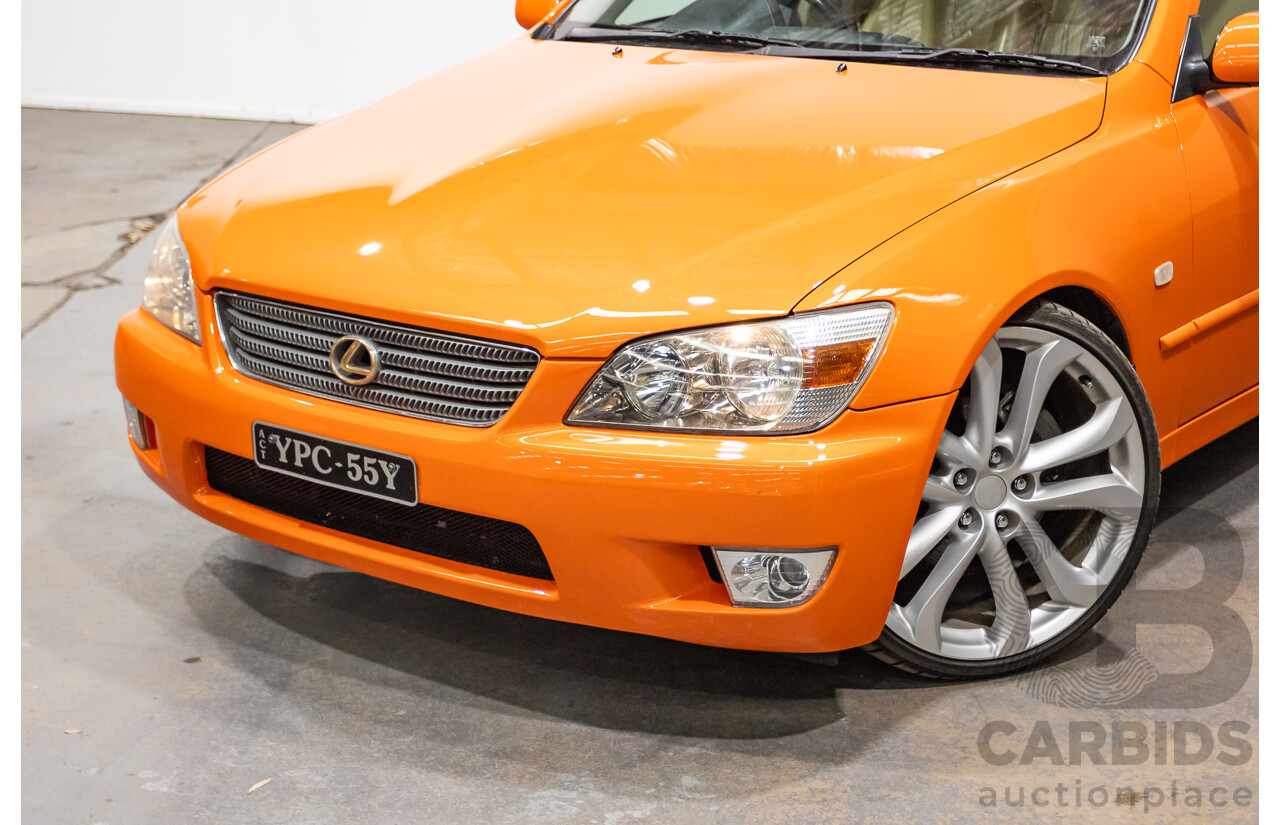 9/2001 Lexus IS200 GXE10R 4d Sedan Sunburst Orange 2.0L