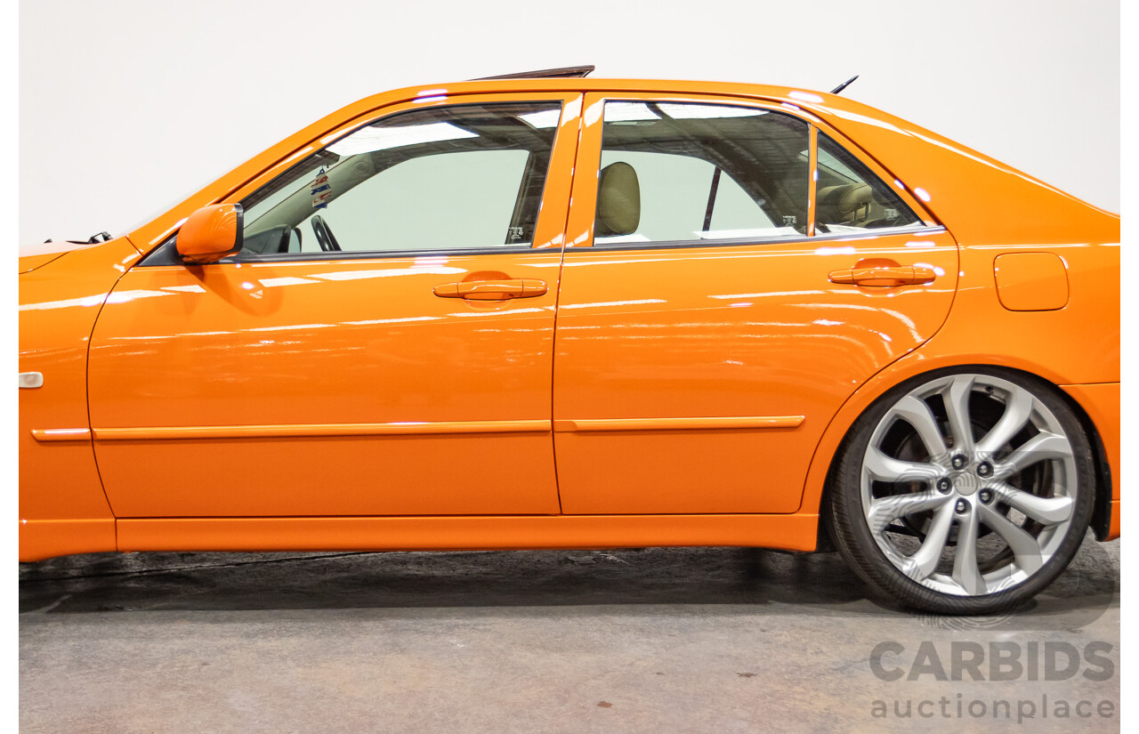 9/2001 Lexus IS200 GXE10R 4d Sedan Sunburst Orange 2.0L
