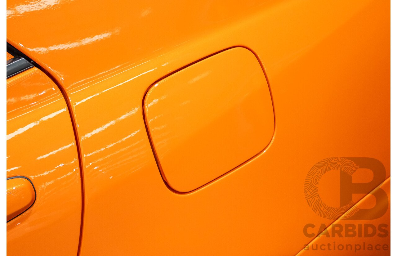 9/2001 Lexus IS200 GXE10R 4d Sedan Sunburst Orange 2.0L