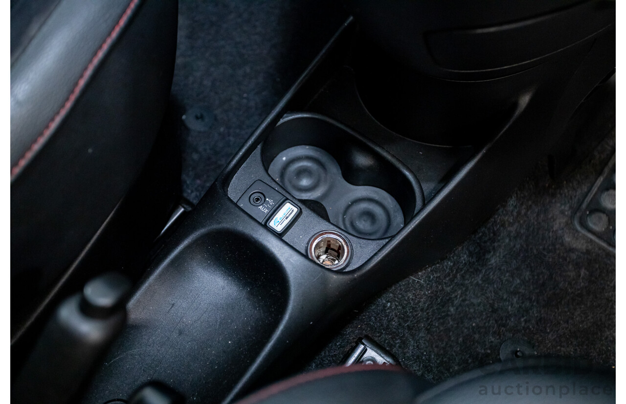 11/2013 Fiat 500 S MY13 3d Hatchback Vesuvio Black Metallic 1.4L