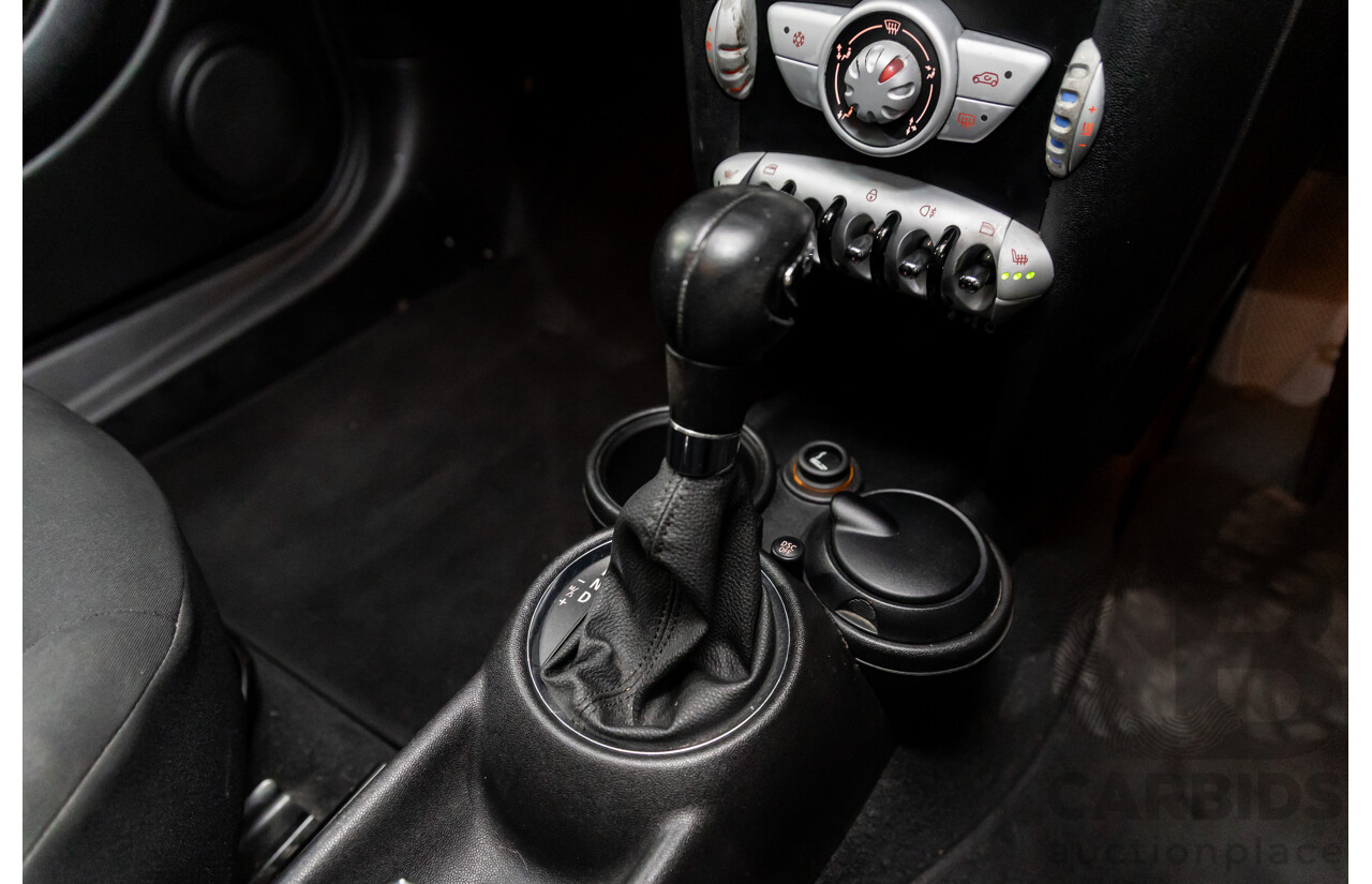 9/2009 Mini Cooper D R56 2d Hatchback Horizon Blue Metallic/Pepper White Roof Turbo Diesel 1.6L