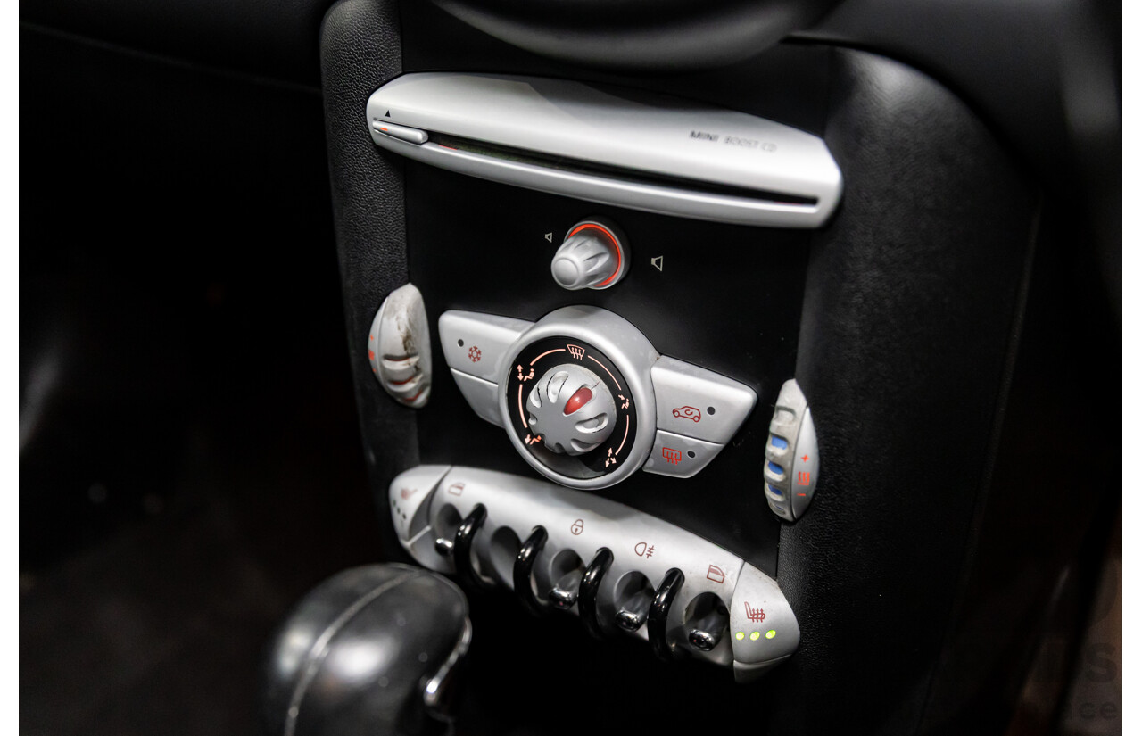 9/2009 Mini Cooper D R56 2d Hatchback Horizon Blue Metallic/Pepper White Roof Turbo Diesel 1.6L