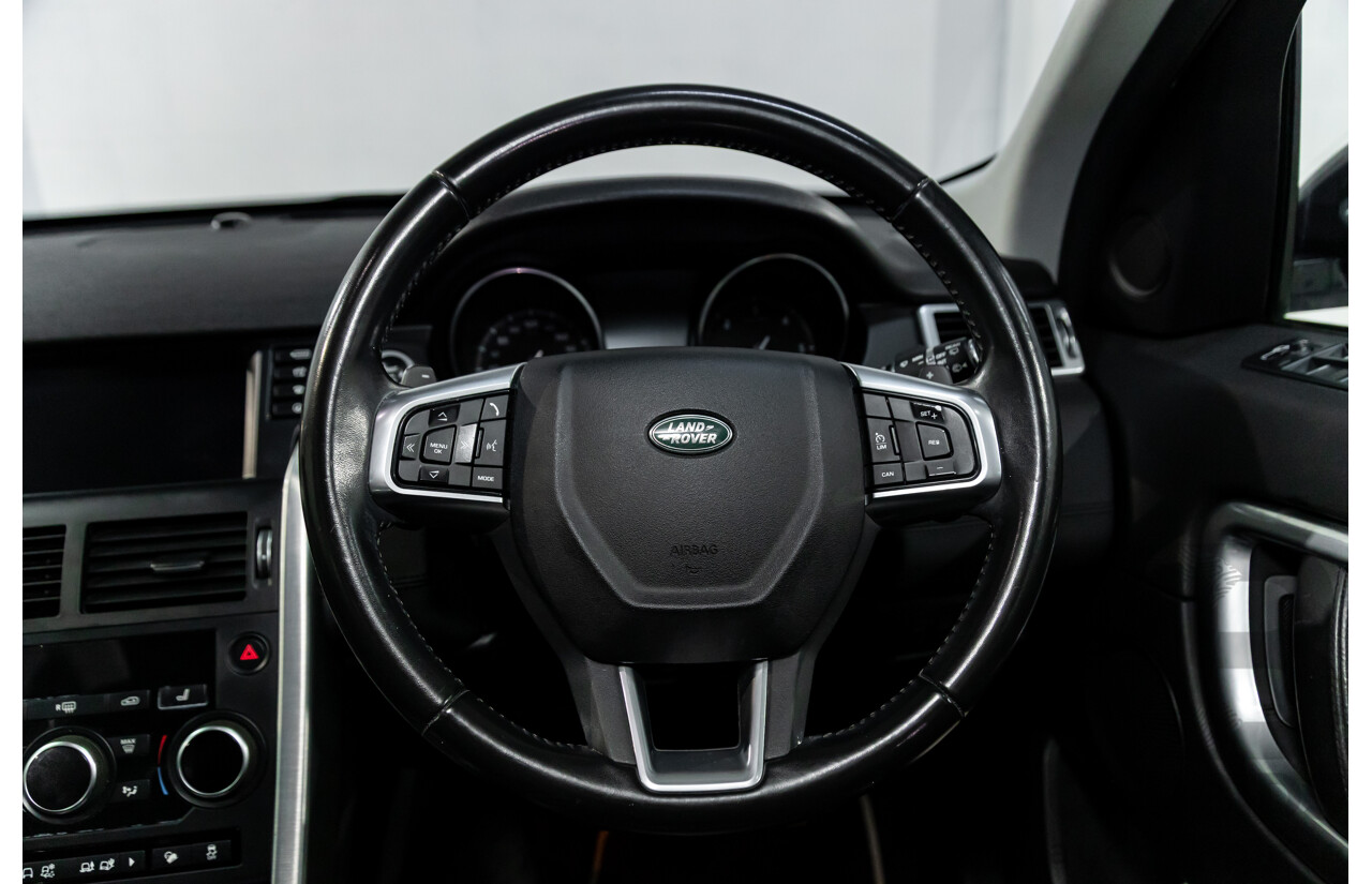 02/2018 Land Rover Discovery Sport SD4 HSE (177kW AWD) 5 Seat L550 MY18 4d Wagon Fuji White/ Santorini Black Roof Turbo Diesel 2.0L