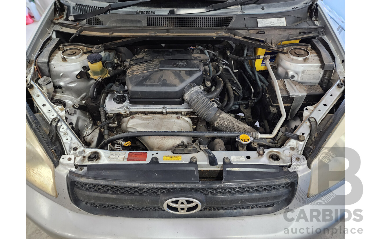 4/2004 Toyota Rav4 CV (4x4) ACA23R 4d Wagon Silver 2.4L