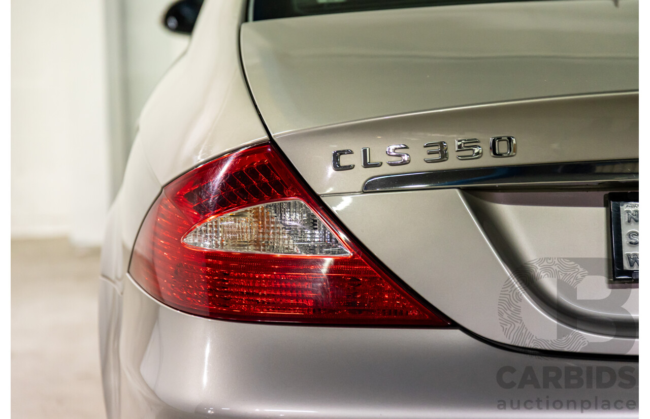 8/2005 Mercedes-Benz CLS 350 219 4d Coupe Cubanite Silver Metallic V6 3.5L