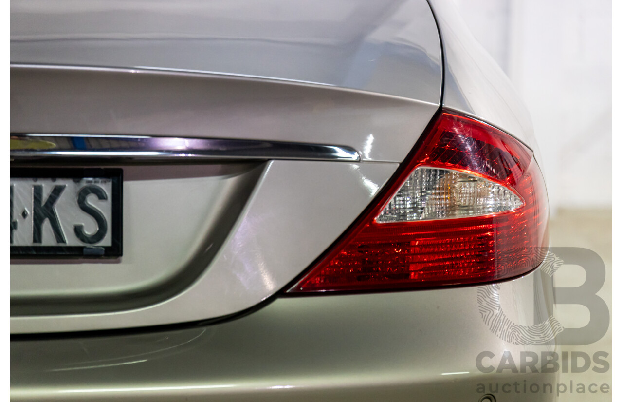 8/2005 Mercedes-Benz CLS 350 219 4d Coupe Cubanite Silver Metallic V6 3.5L
