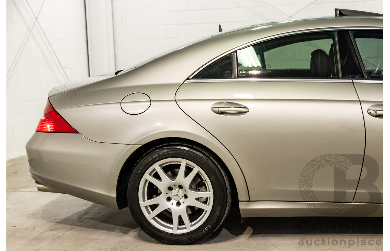 8/2005 Mercedes-Benz CLS 350 219 4d Coupe Cubanite Silver Metallic V6 3.5L