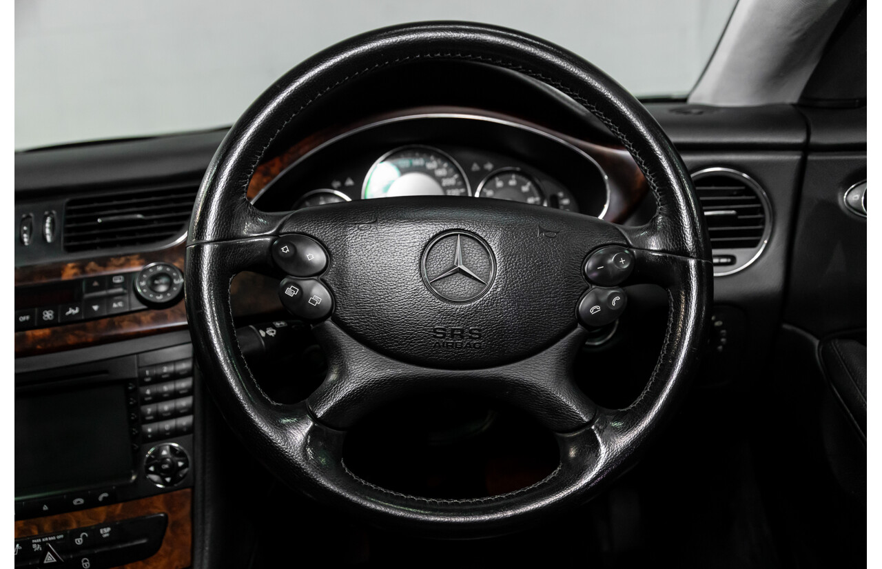 8/2005 Mercedes-Benz CLS 350 219 4d Coupe Cubanite Silver Metallic V6 3.5L