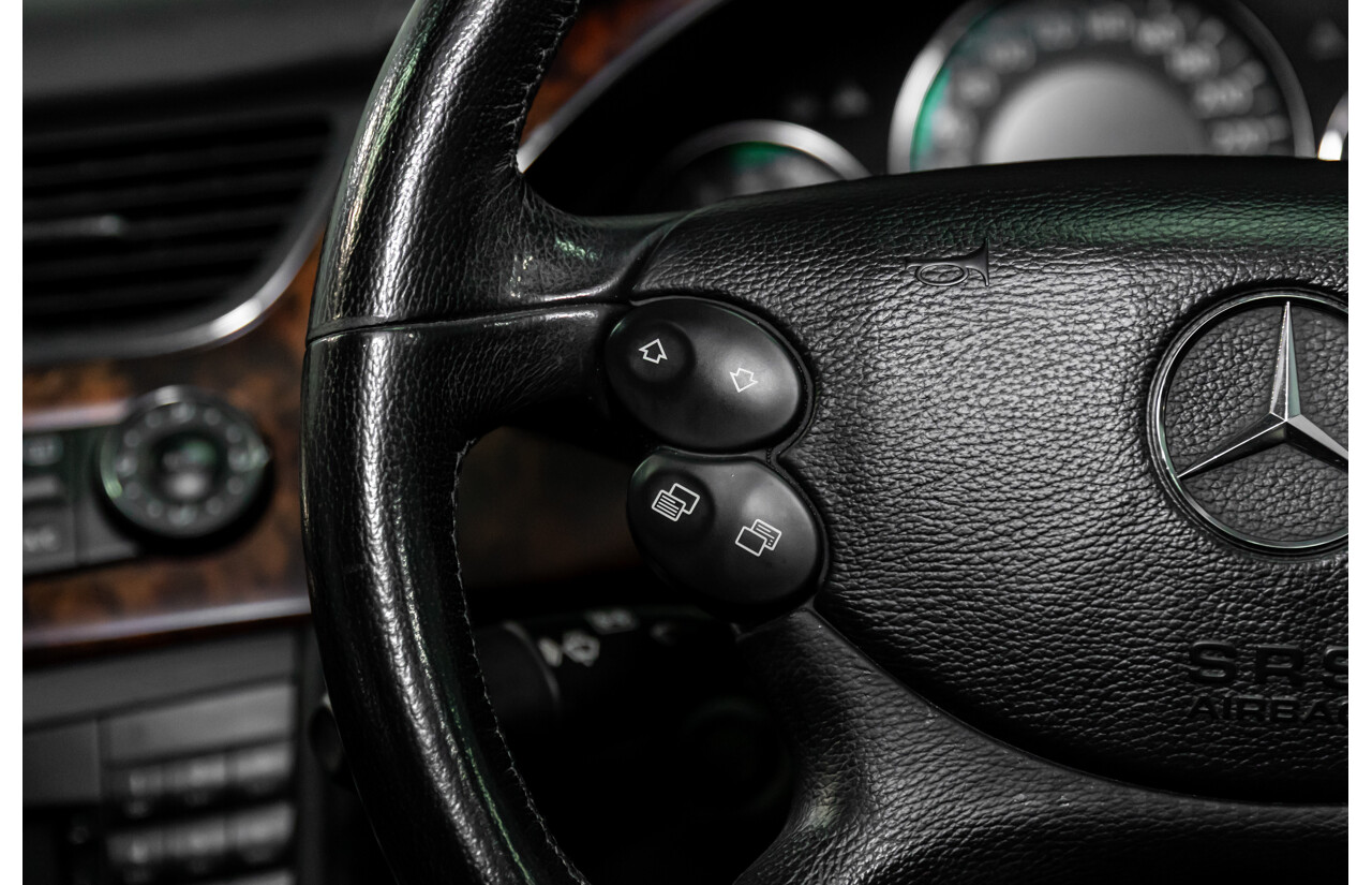 8/2005 Mercedes-Benz CLS 350 219 4d Coupe Cubanite Silver Metallic V6 3.5L