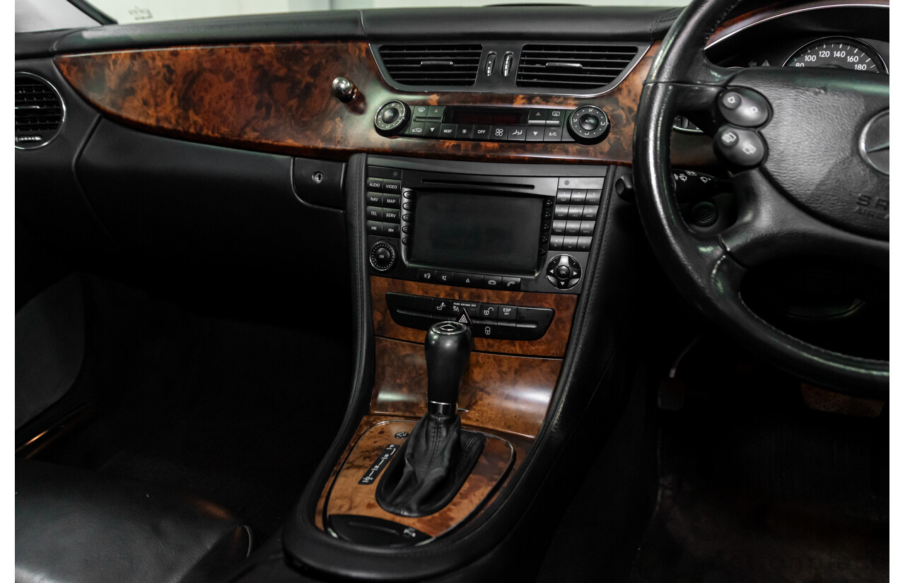 8/2005 Mercedes-Benz CLS 350 219 4d Coupe Cubanite Silver Metallic V6 3.5L