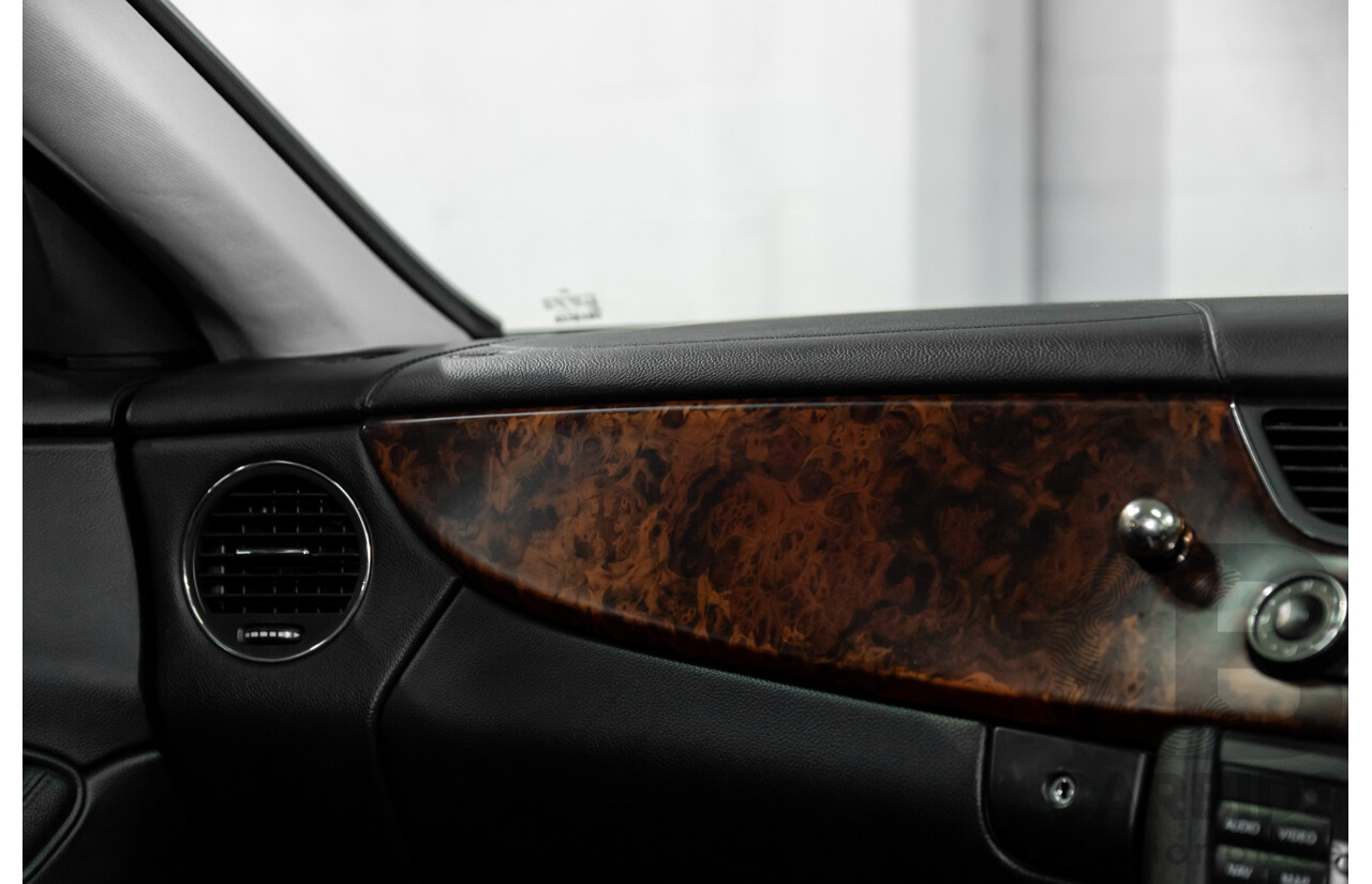 8/2005 Mercedes-Benz CLS 350 219 4d Coupe Cubanite Silver Metallic V6 3.5L