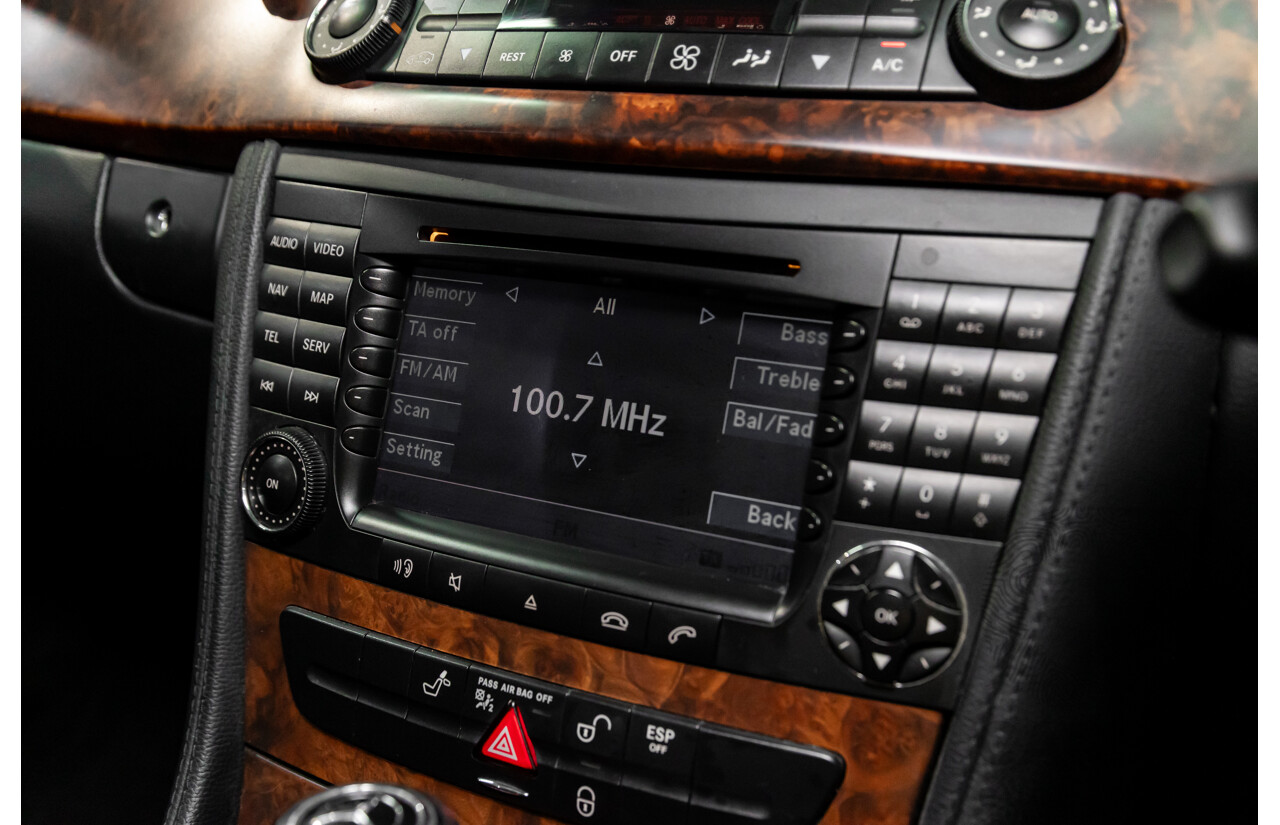 8/2005 Mercedes-Benz CLS 350 219 4d Coupe Cubanite Silver Metallic V6 3.5L