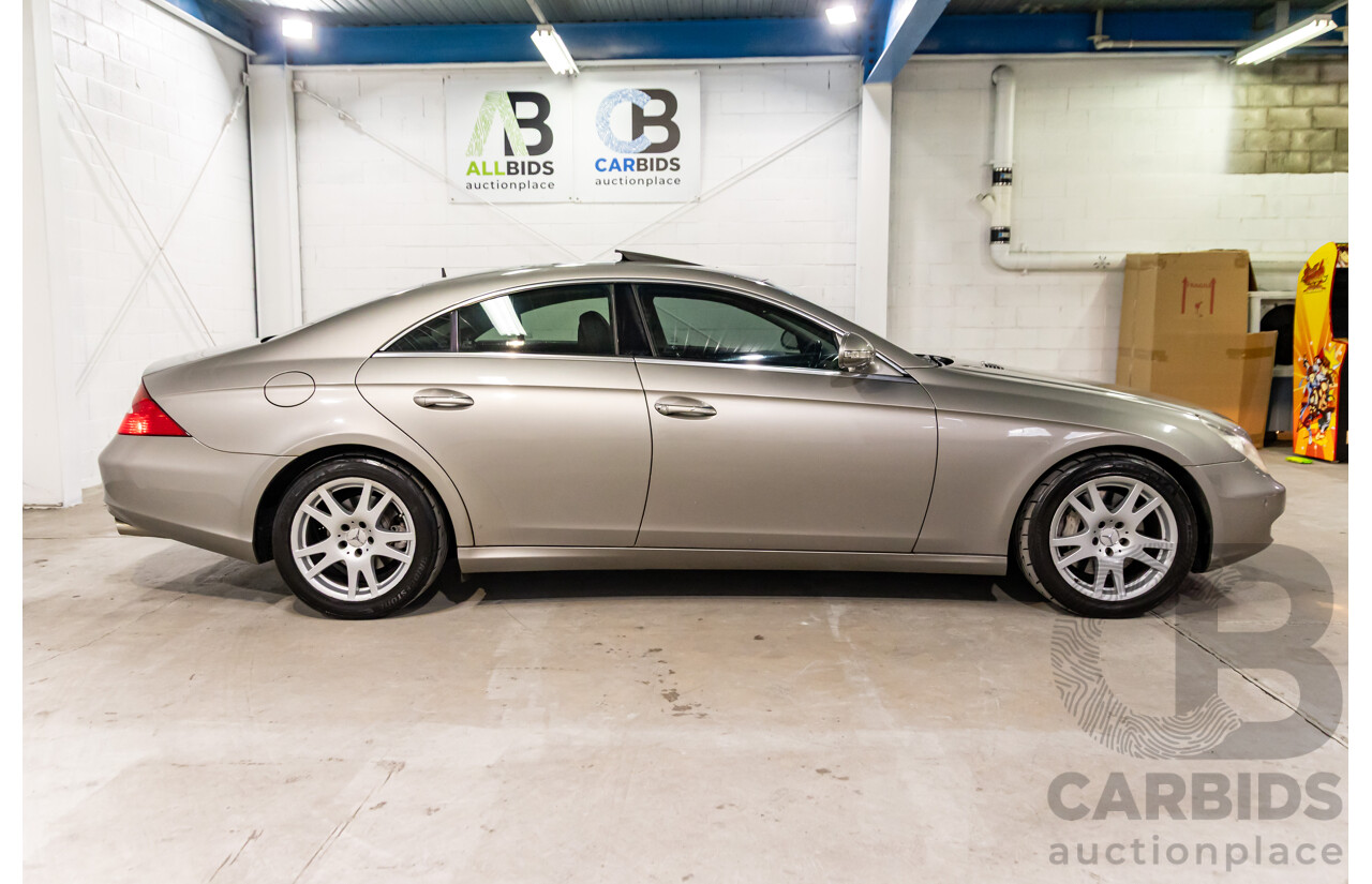 8/2005 Mercedes-Benz CLS 350 219 4d Coupe Cubanite Silver Metallic V6 3.5L