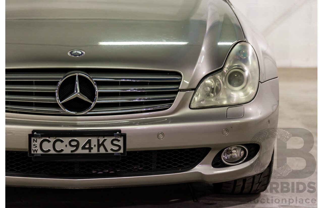 8/2005 Mercedes-Benz CLS 350 219 4d Coupe Cubanite Silver Metallic V6 3.5L