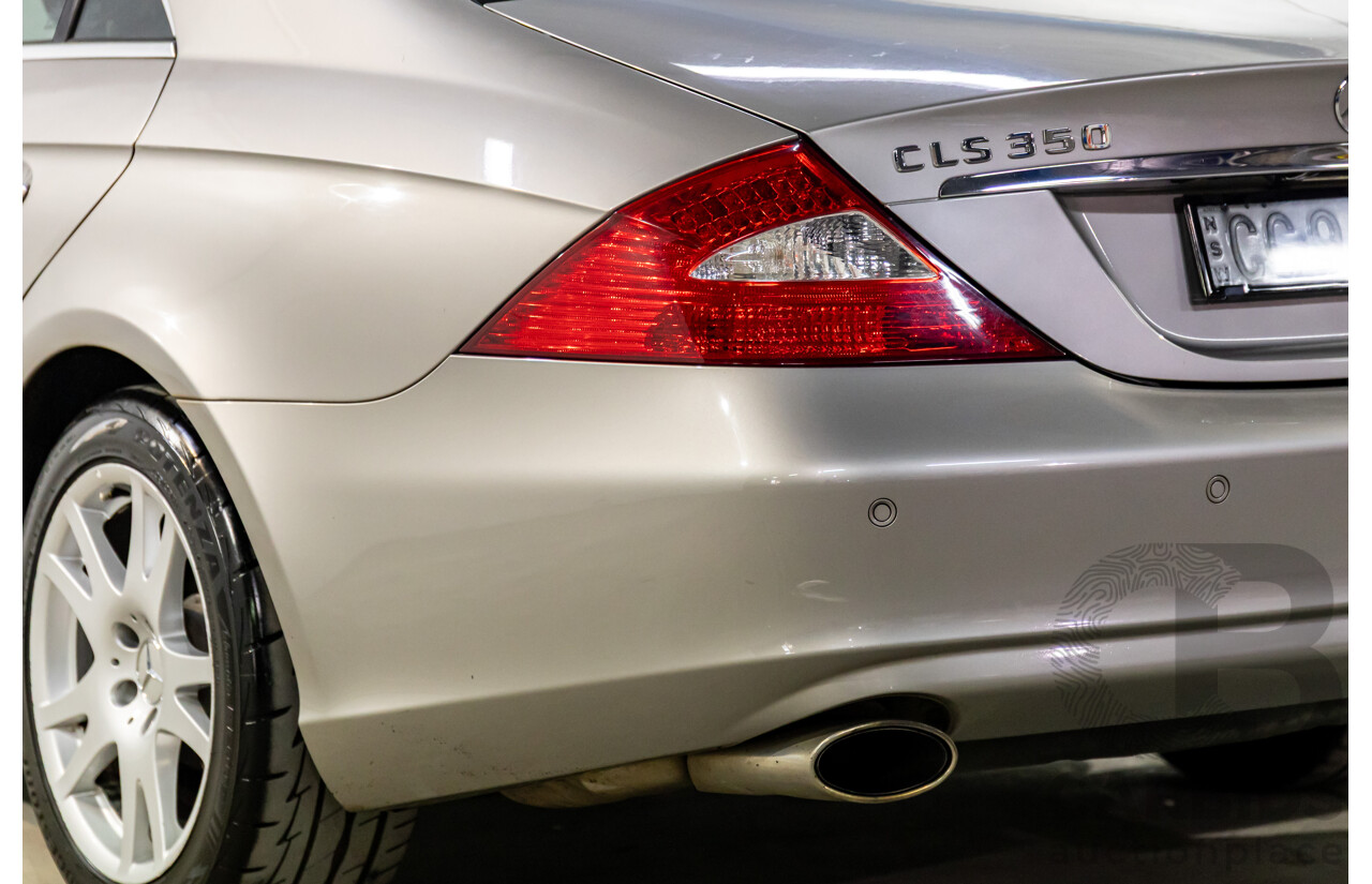8/2005 Mercedes-Benz CLS 350 219 4d Coupe Cubanite Silver Metallic V6 3.5L