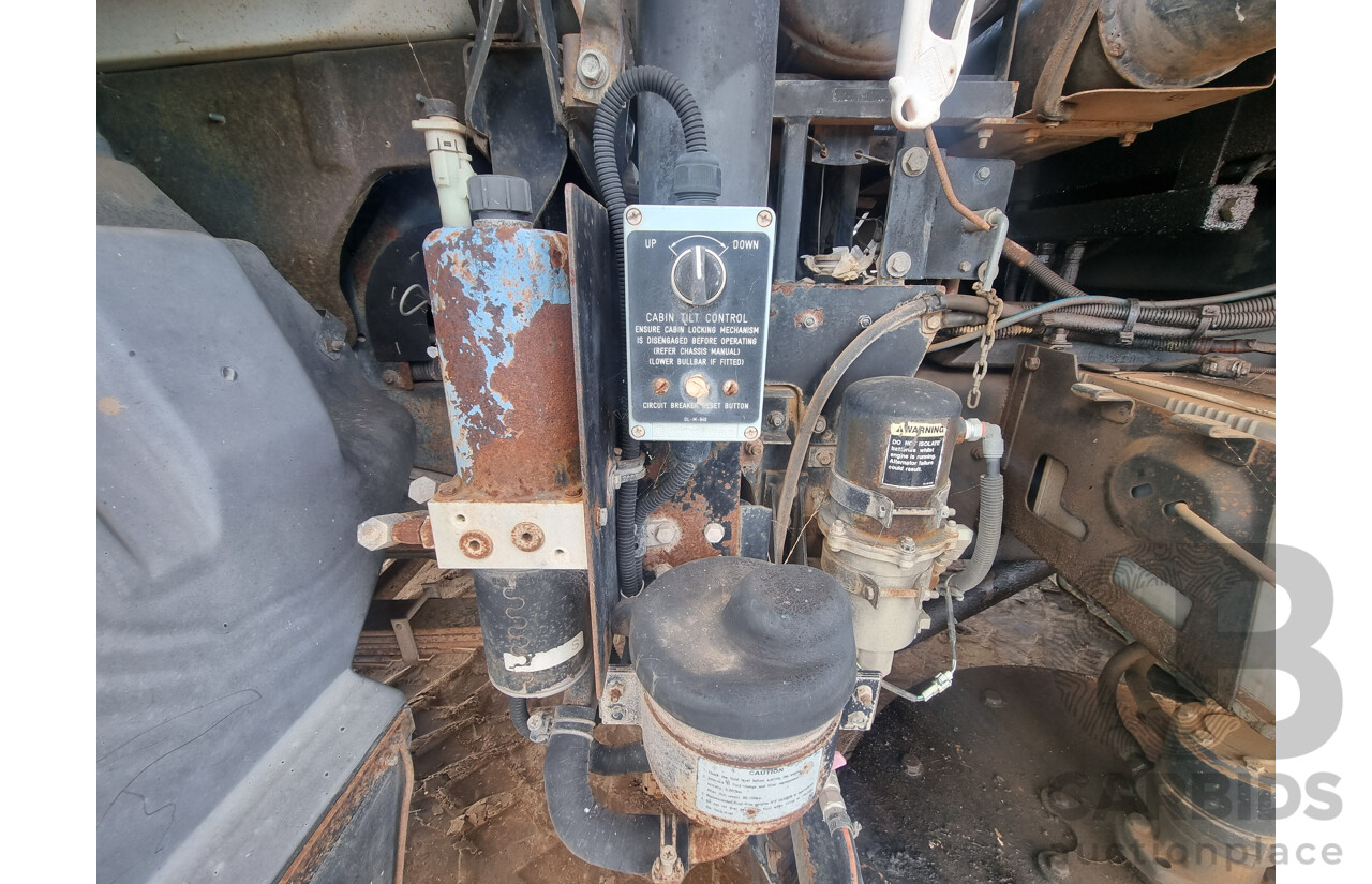 12/2002, Hino FF1J - 6 Cylinder Diesel, Dual Control 770 Cyclone Street Sweeper