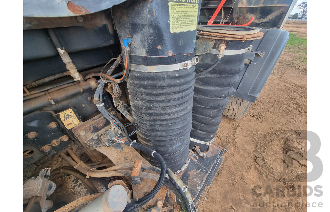 12/2002, Hino FF1J - 6 Cylinder Diesel, Dual Control 770 Cyclone Street Sweeper