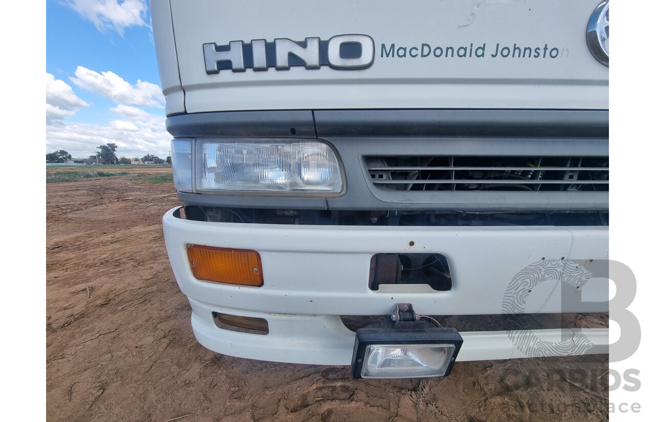 12/2002, Hino FF1J - 6 Cylinder Diesel, Dual Control 770 Cyclone Street Sweeper