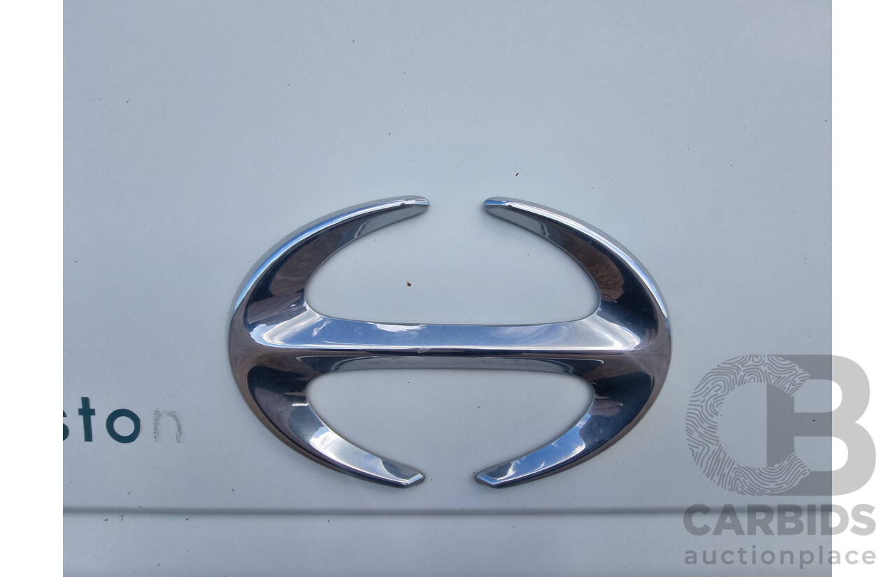 12/2002, Hino FF1J - 6 Cylinder Diesel, Dual Control 770 Cyclone Street Sweeper