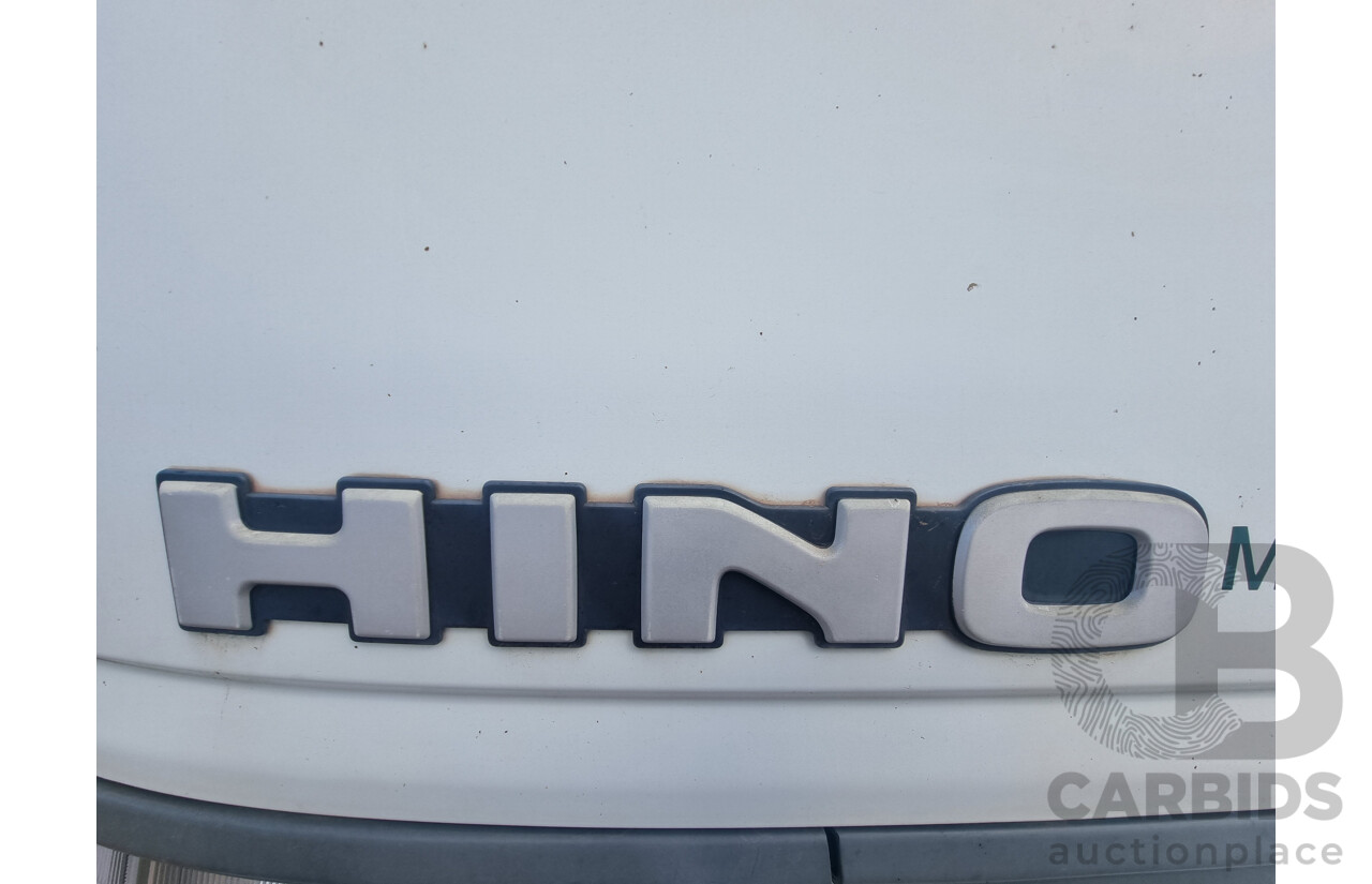 12/2002, Hino FF1J - 6 Cylinder Diesel, Dual Control 770 Cyclone Street Sweeper