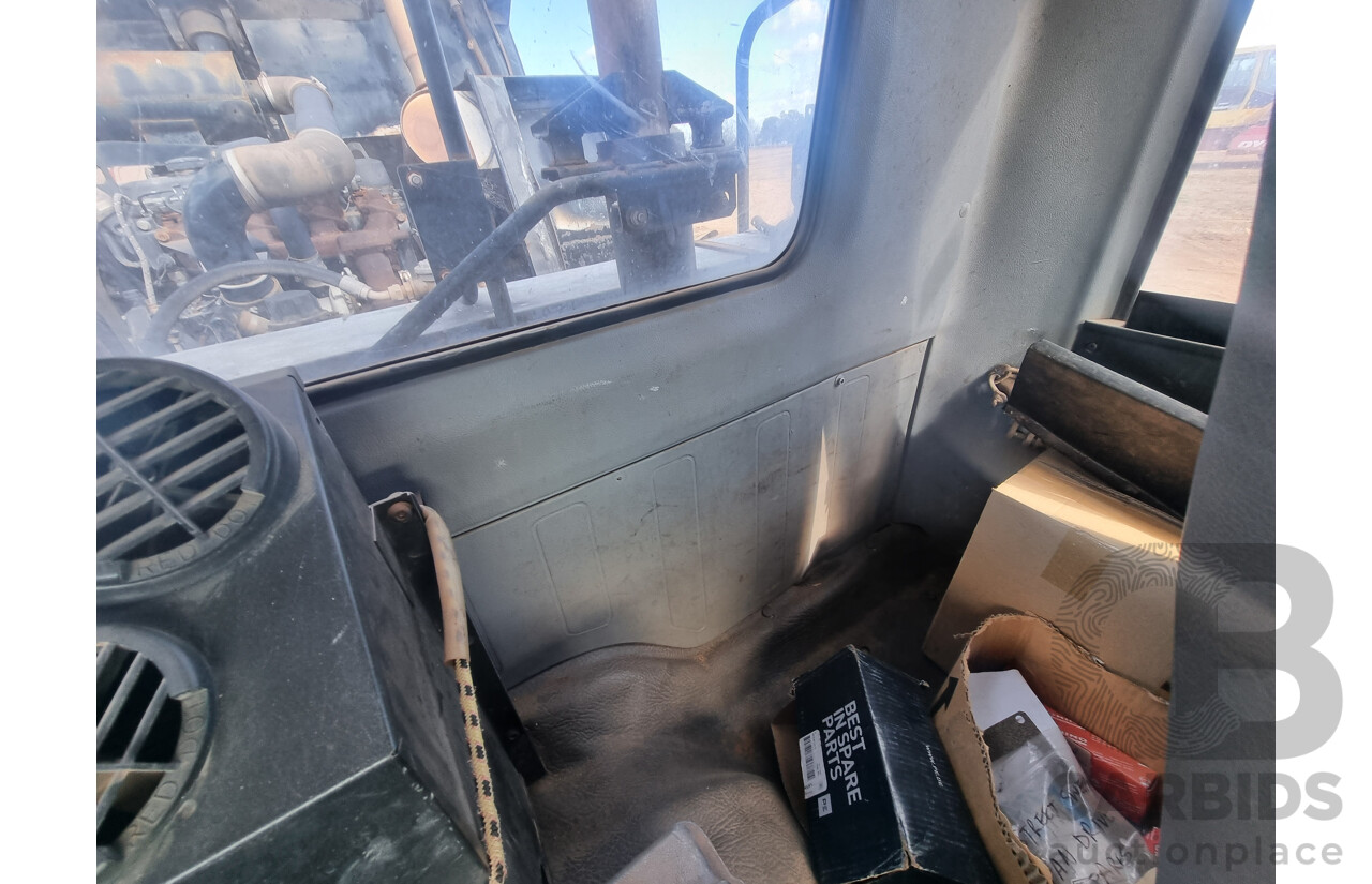 12/2002, Hino FF1J - 6 Cylinder Diesel, Dual Control 770 Cyclone Street Sweeper