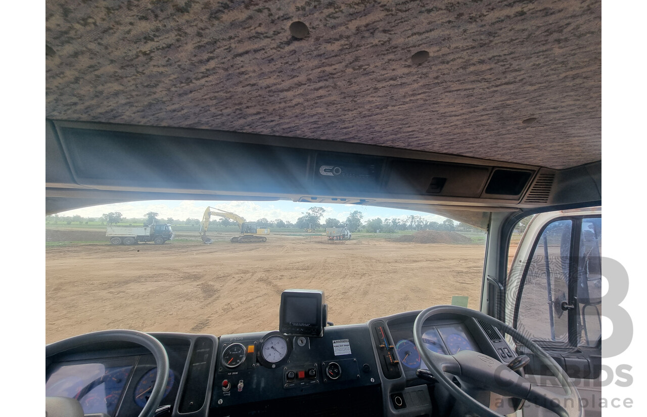 12/2002, Hino FF1J - 6 Cylinder Diesel, Dual Control 770 Cyclone Street Sweeper