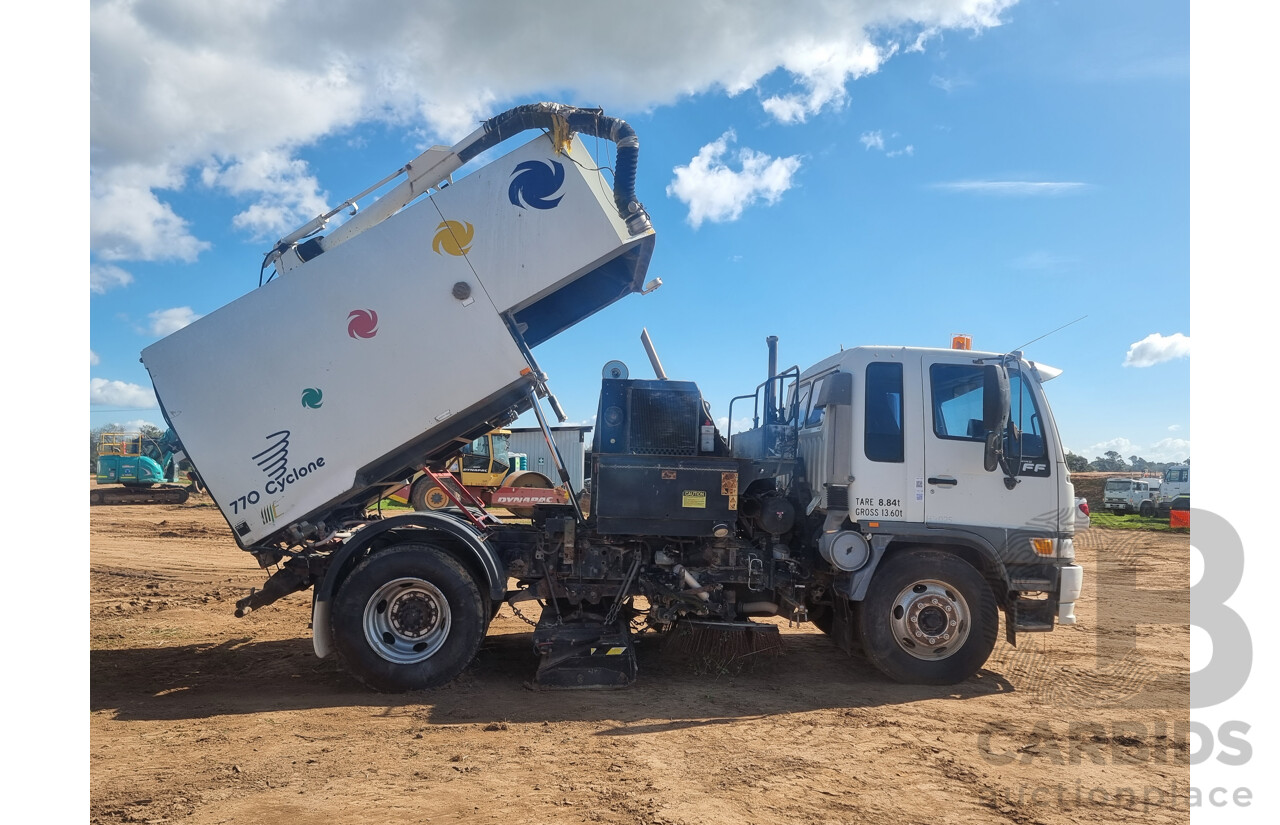 12/2002, Hino FF1J - 6 Cylinder Diesel, Dual Control 770 Cyclone Street Sweeper