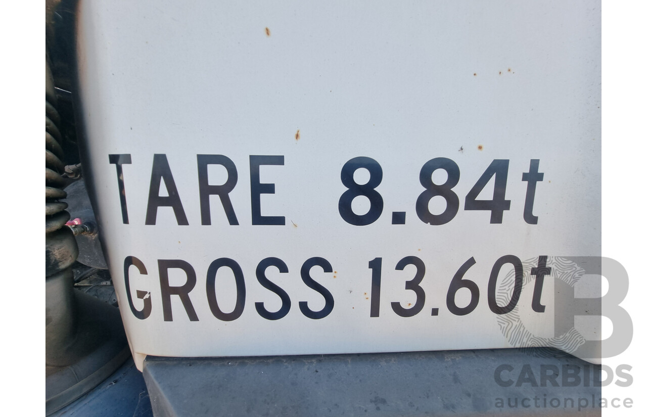 12/2002, Hino FF1J - 6 Cylinder Diesel, Dual Control 770 Cyclone Street Sweeper