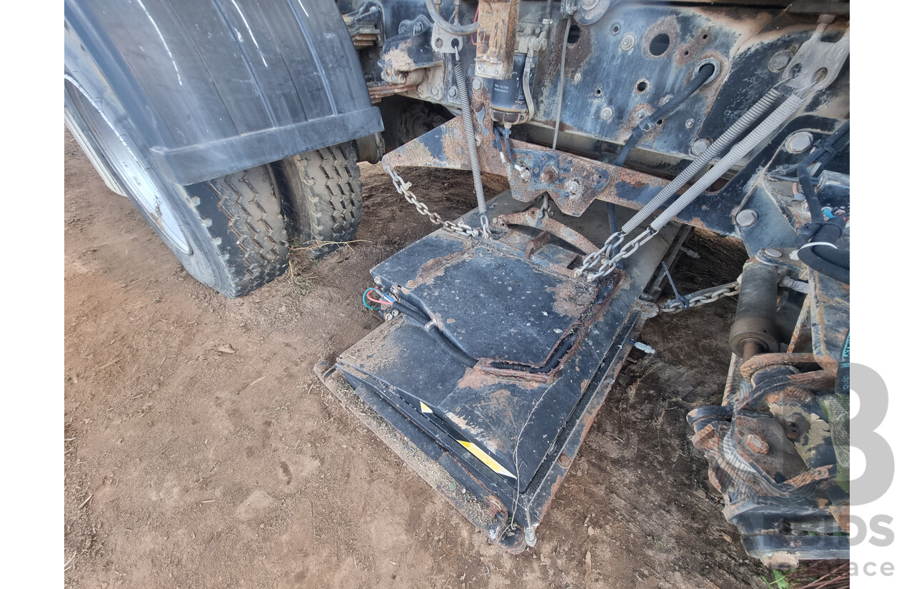 12/2002, Hino FF1J - 6 Cylinder Diesel, Dual Control 770 Cyclone Street Sweeper