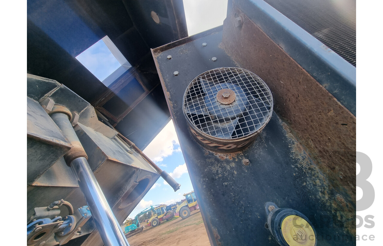 12/2002, Hino FF1J - 6 Cylinder Diesel, Dual Control 770 Cyclone Street Sweeper