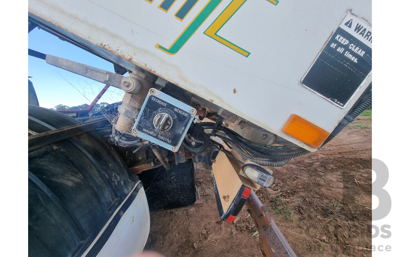 12/2002, Hino FF1J - 6 Cylinder Diesel, Dual Control 770 Cyclone Street Sweeper