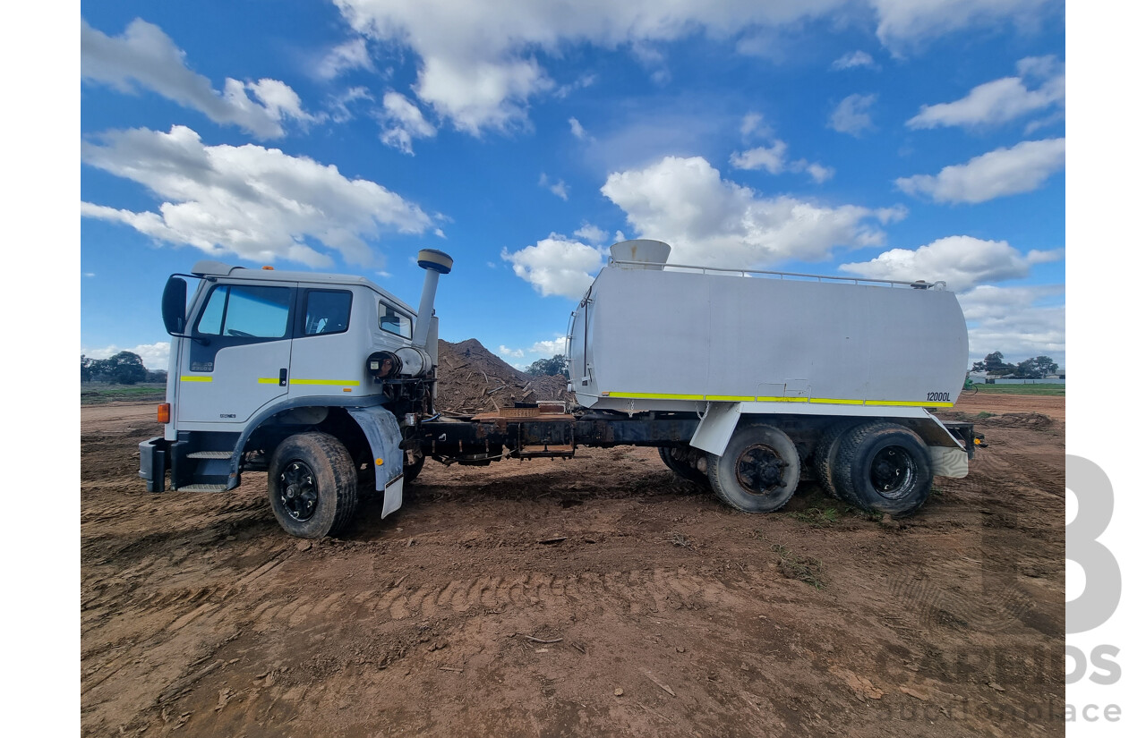 03/2004, IVECO Acco C/Cab 6WH DC LE 2350G ISC Cummins 12,000L Water Cart