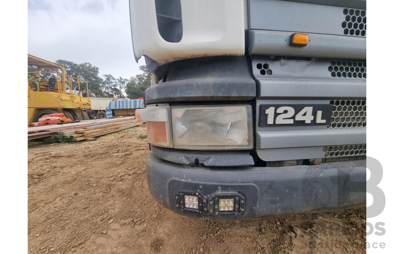 12/2003 Scania P124 6x4, 12L Diesel, Tipper Truck