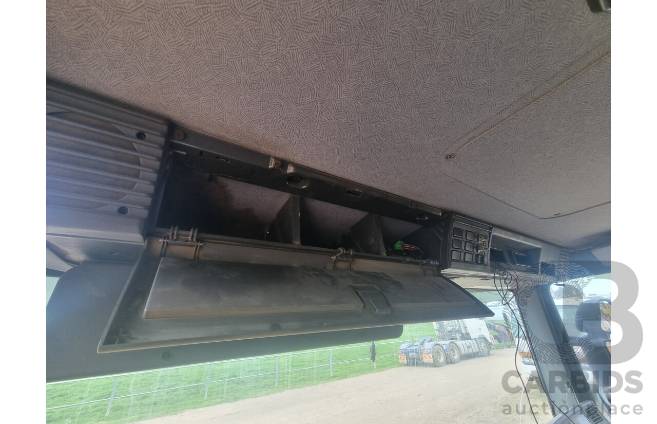 12/2003 Scania P124 6x4, 12L Diesel, Tipper Truck