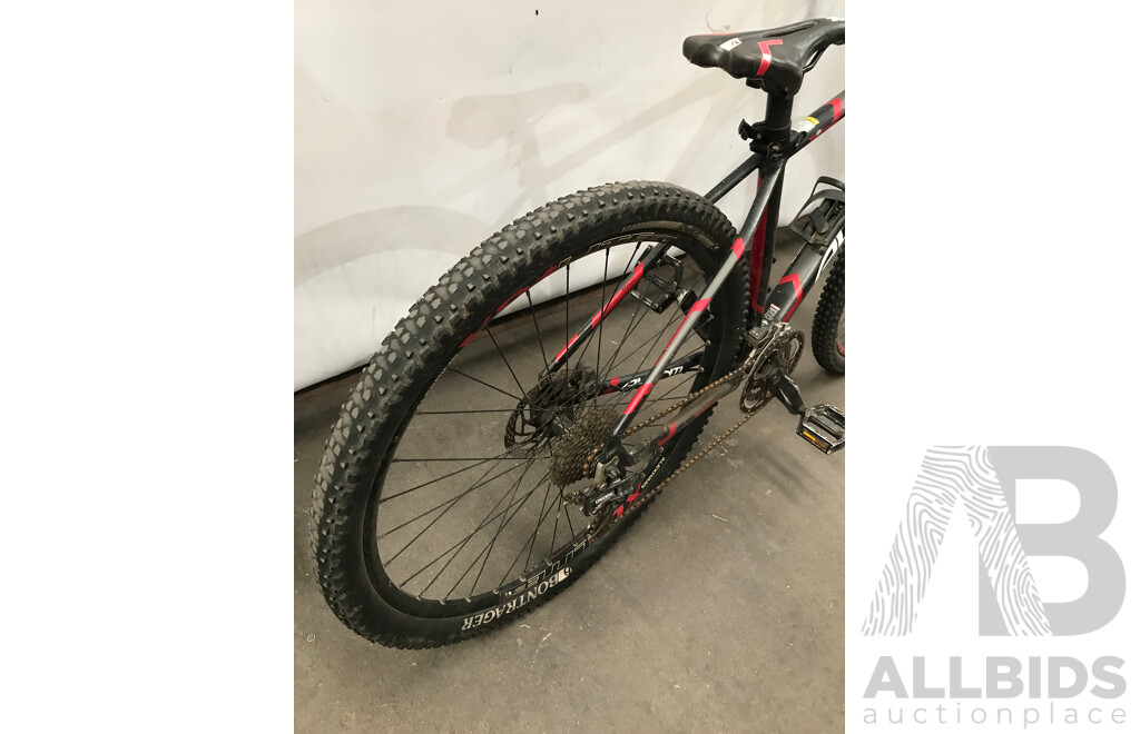 Avanti Aggressor 27 Speed Mountain Bike