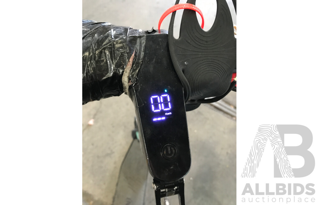 Inmotion C1 Electric Scooter