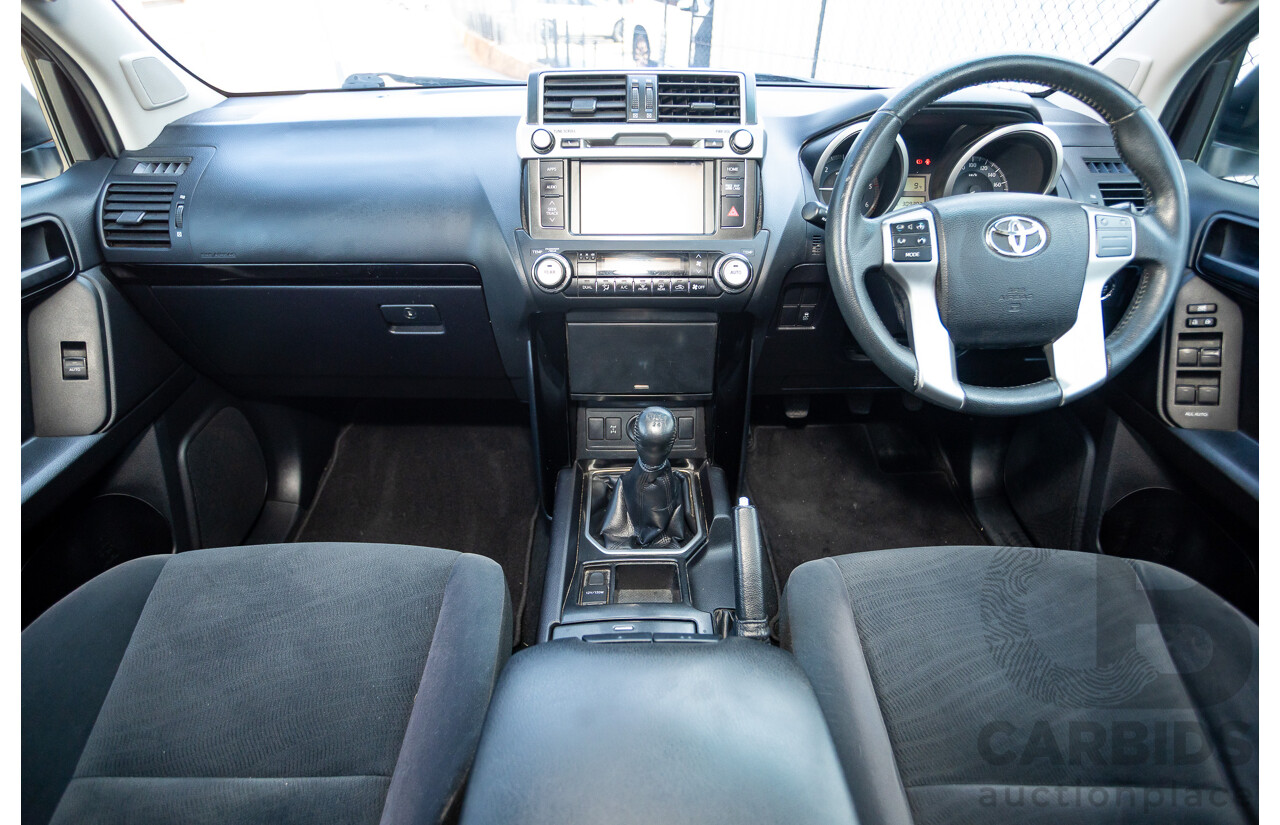 03/2016 Toyota Landcruiser PRADO GXL (4x4) GDJ150R MY16 4D Wagon White Turbo Diesel 2.8L - 7 Seats