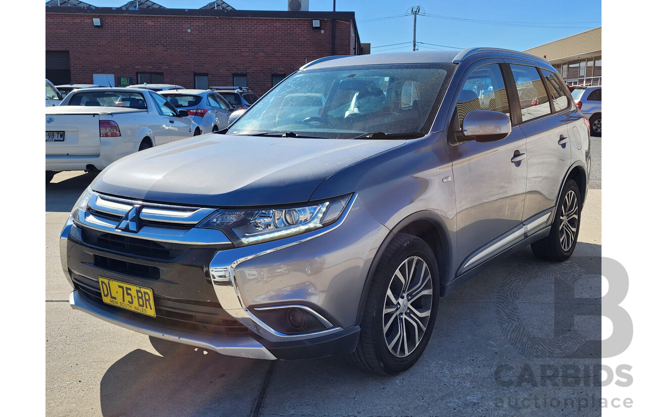 10/2017 Mitsubishi Outlander ES 7-seater (4x2) ZL MY18 4d Wagon Grey 2.4L